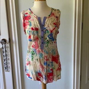 Sleeveless Blouse